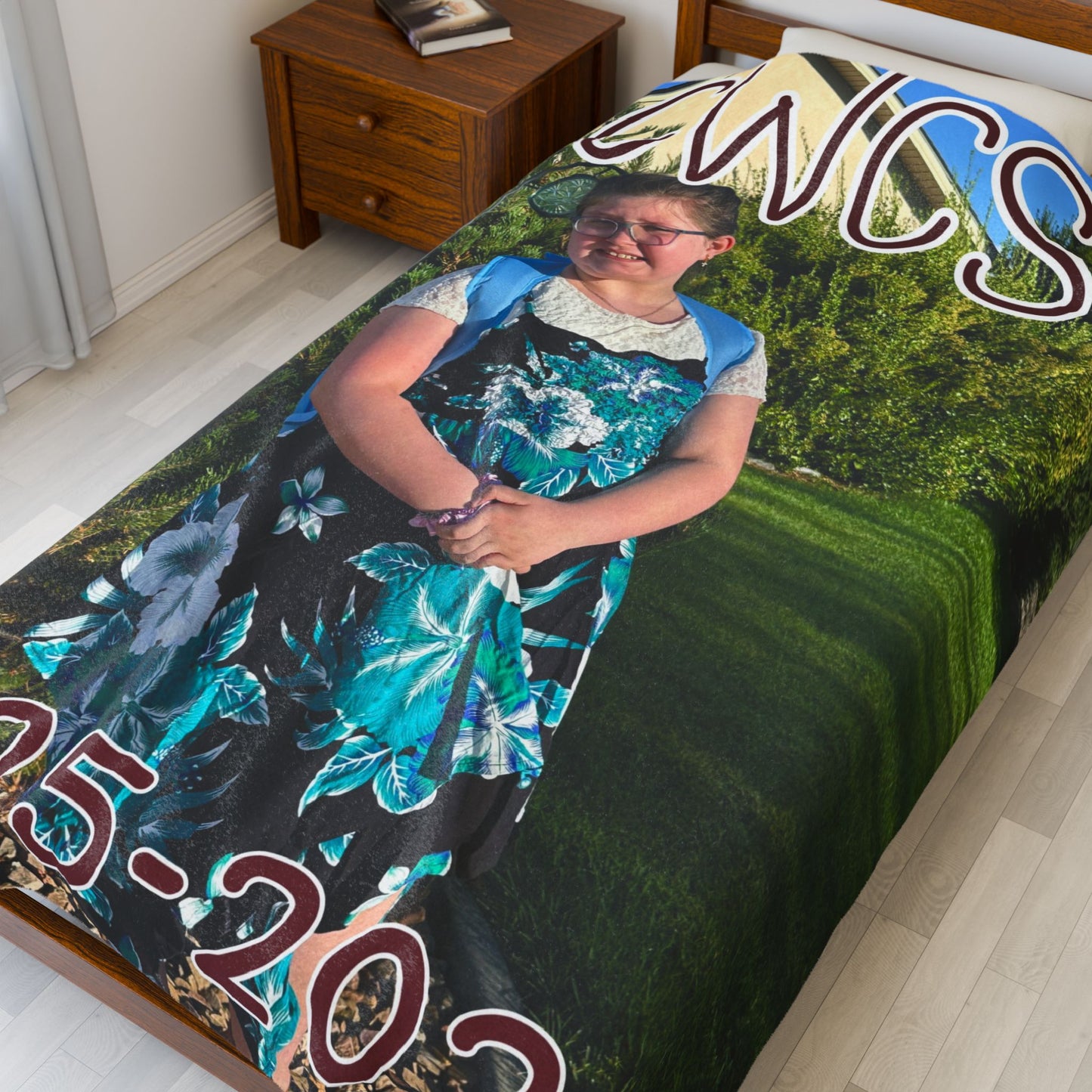 CWCS Custom Sports Velveteen Plush Blanket, Cozy Sports Throw for Sport Lovers, Gifts for Athletes, Team Spirit Decor