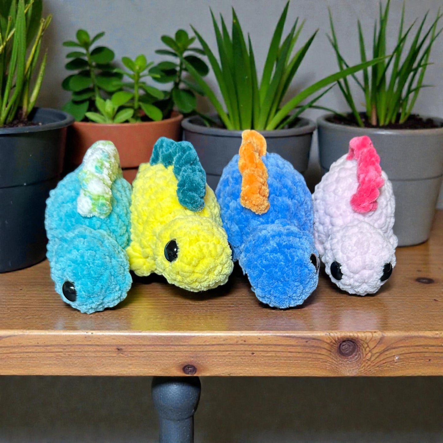 crochet Mini stegosaurus